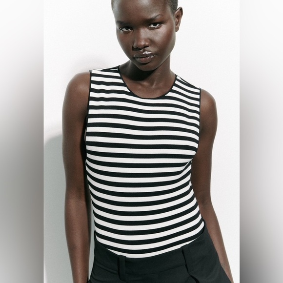 NWT Zara striped top with gorgeous open back design | Size S - Picture 3 of 6